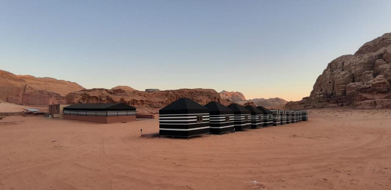 Bedouin Holidays Camp And Jeep Tours Wadi Rum Eksteriør bilde