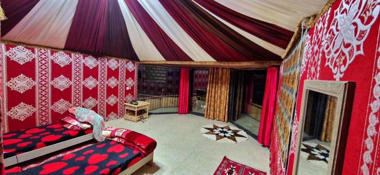 Bedouin Holidays Camp And Jeep Tours Wadi Rum Eksteriør bilde